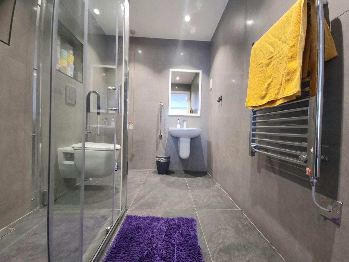 Stylish Converted Ground Floor Studio - Londra Exterior foto